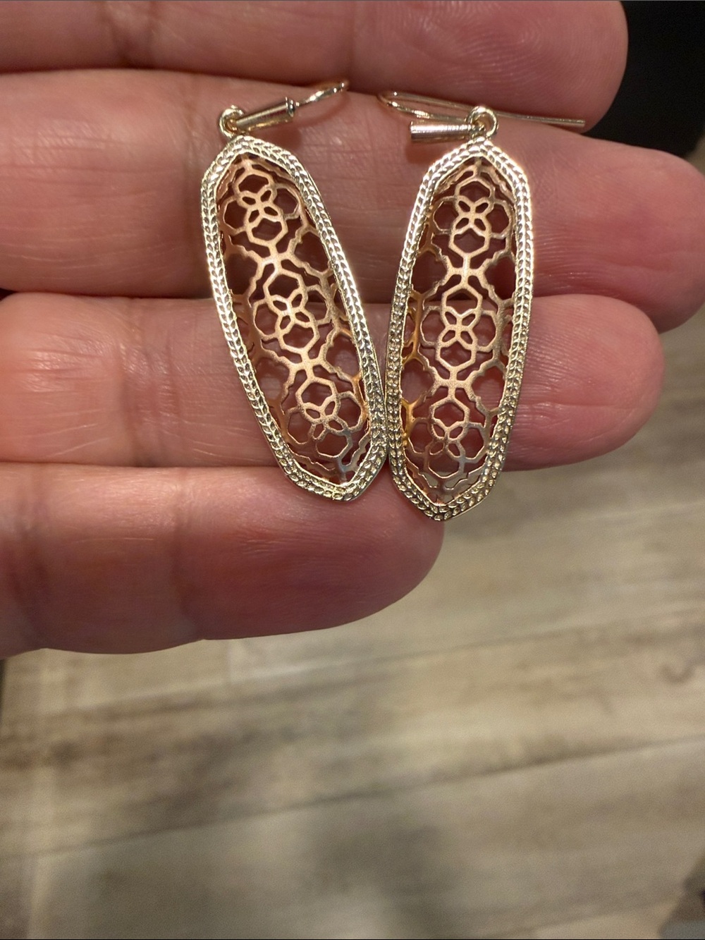 EUC Kendra Scott Gold and Rose Gold Filigree Earrings
